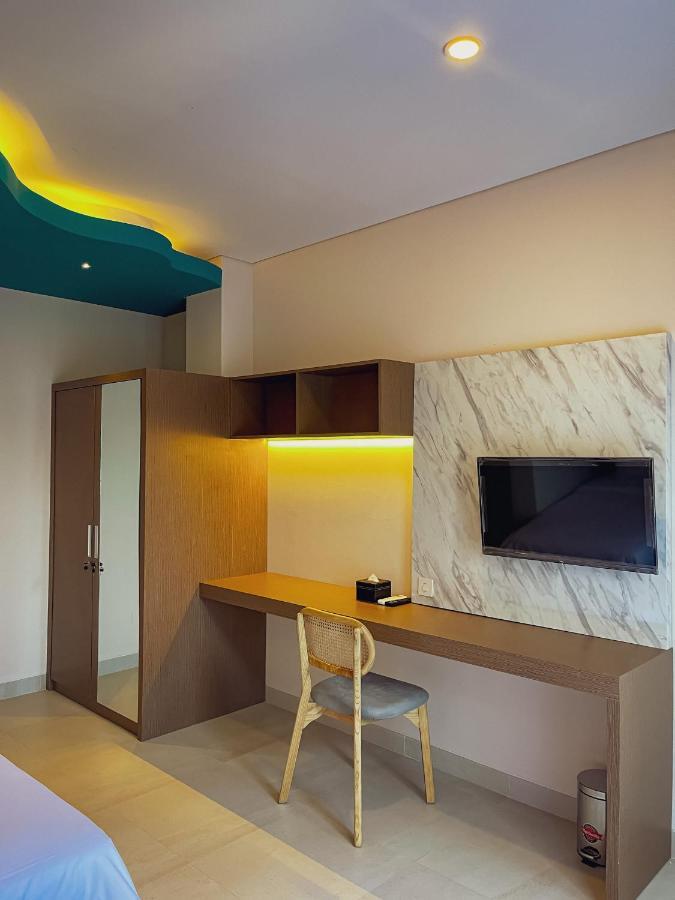Aj Boutique Hotel Yogyakarta Exterior photo